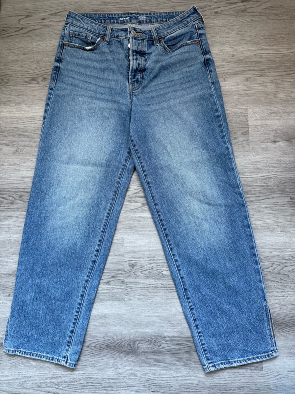 Old Navy High-Waisted Jeans - Picture 7 of 10